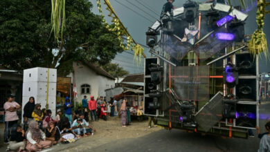 Indonesia Turns Down Ear-splitting ‘Haram’ Street Parties Indonesia Turns Down Ear-splitting ‘Haram’ Street Parties