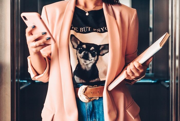 A Small Business Owner On Imposter Syndrome, Self-Doubt, & What She Had To Overcome To Start Making Money