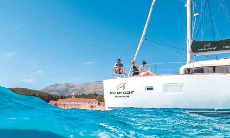 How to Charter a Yacht for a Smooth Sailing » Savoteur How to Charter a Yacht for a Smooth Sailing » Savoteur